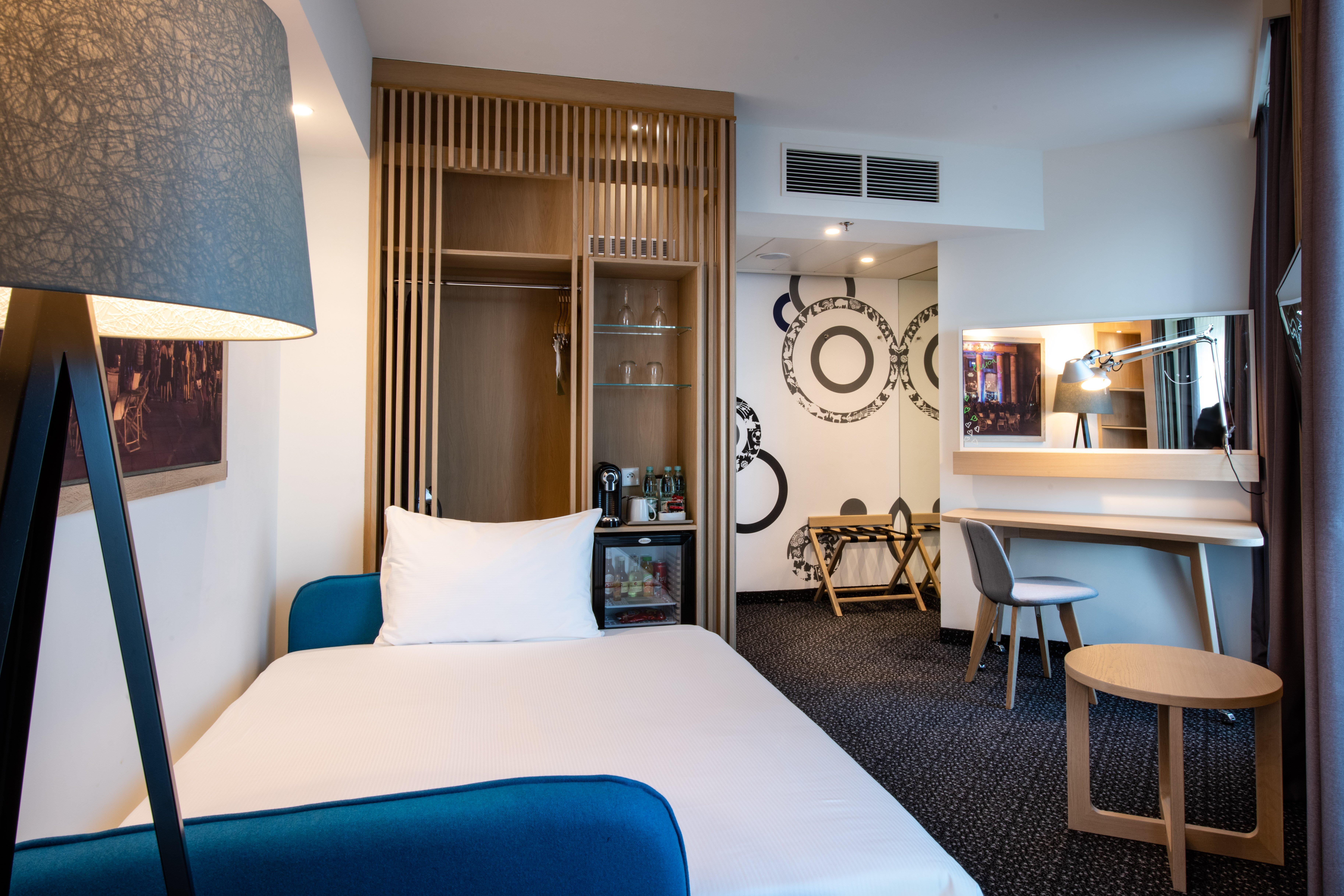 Holiday Inn - Warsaw City Centre By Ihg Exterior foto