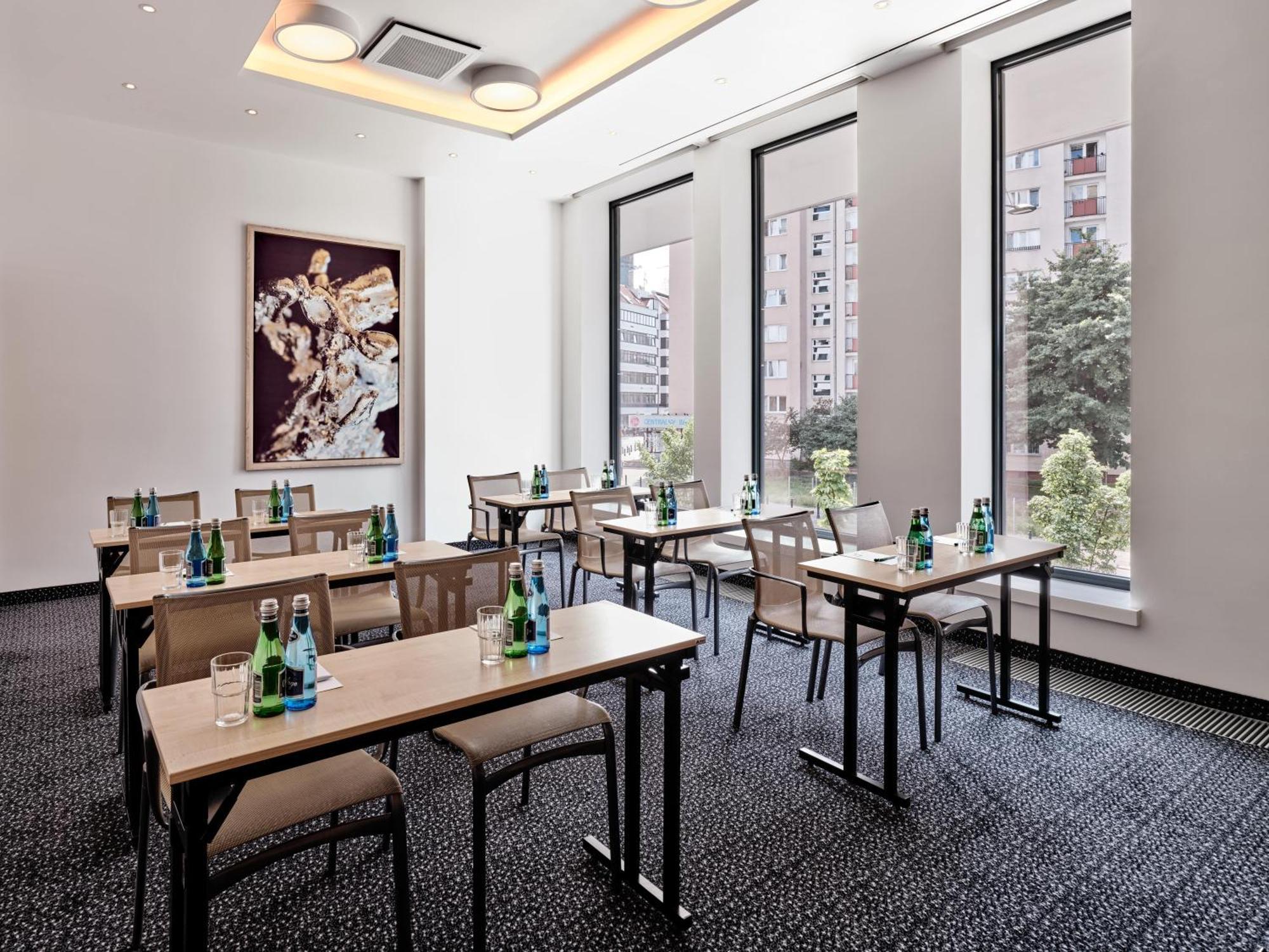 Holiday Inn - Warsaw City Centre By Ihg Exterior foto